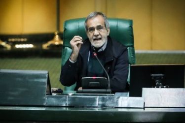 تفویض اختیار به استان‌ها، فرصتی برای رفع خودتحریمی‌ها