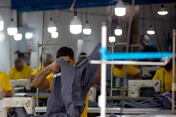 ۶ هزار و ۷۵۵ دز واکسن به زندانیان تزریق شد