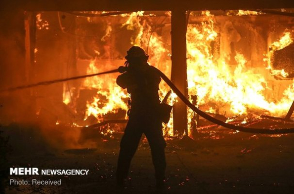 اعزام نیروی پشتیبانی خراسان شمالی برای مقابله با آتش گسترده گلستان