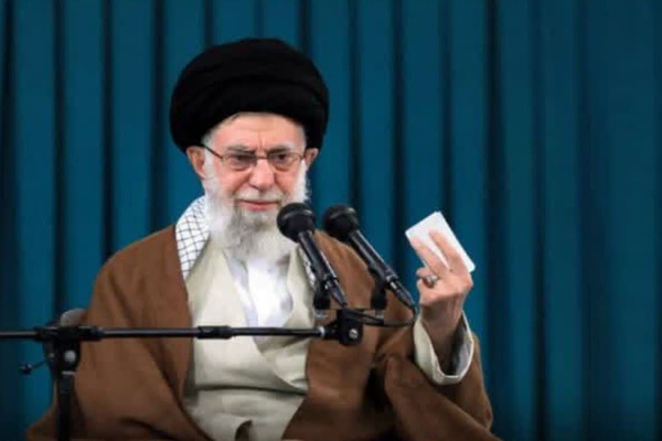 قدردانی ویژه رهبر انقلاب از رئیس‌جمهور و دولت/ معیشت مردم مهمترین مسئله است