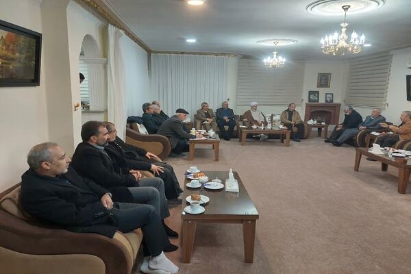 دیدار اعضاء ستاد مردمي توسعه استان با رئیس کل دادگستری خراسان شمالی