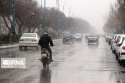 بارش باران در جادههای ۱۲ استان/تردد در محورهای شمالی روان است