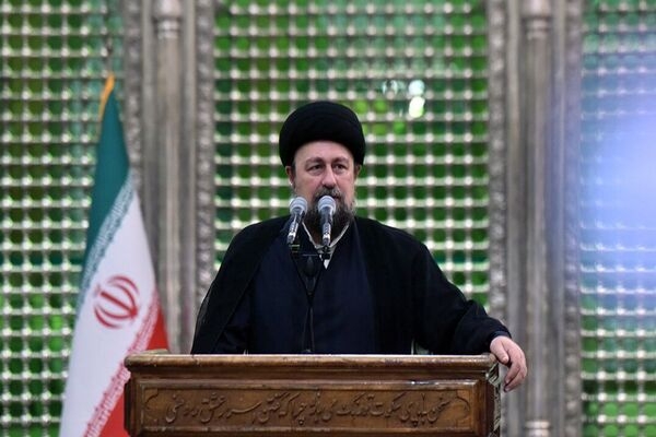 دلهایمان را به هم گره بزنیم، با مخالفانمان صحبت کنیم