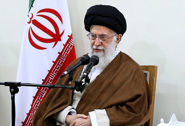 رهبر معظم انقلاب: نوآوری علمی و اندیشه سیاسی دو ویژگی برجسته علامه نائینی بود